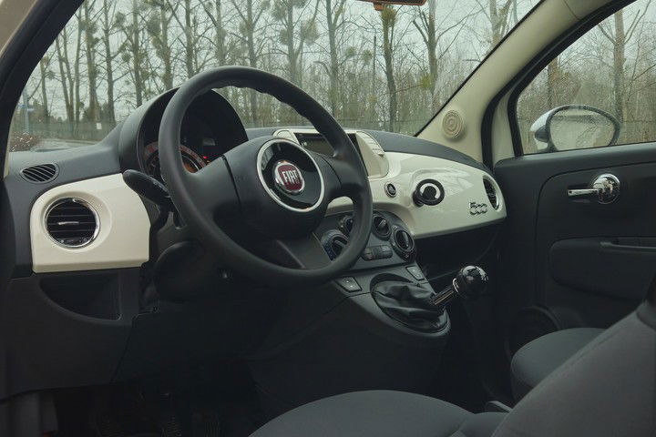 Fiat 500 szklany dach - oryginał - 35 tyś km zdjęcie 8