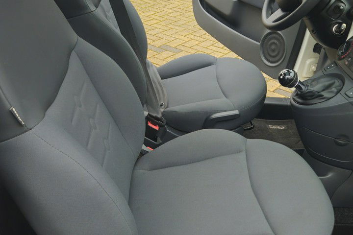 Fiat 500 szklany dach - oryginał - 35 tyś km zdjęcie 9