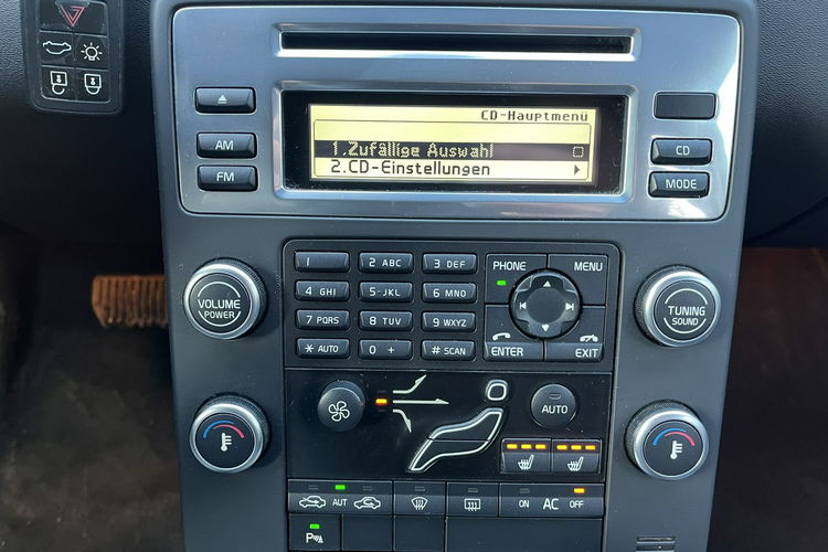 Volvo XC 70 2.4 Automat Grzane Skóry Alu Xenon Stan BDB BEzwypadkowy Opłacony zdjęcie 14