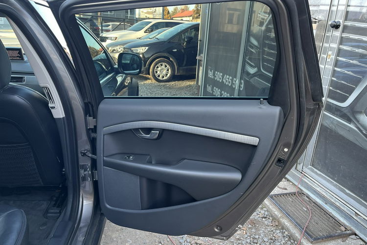Volvo XC 70 2.4 Automat Grzane Skóry Alu Xenon Stan BDB BEzwypadkowy Opłacony zdjęcie 24
