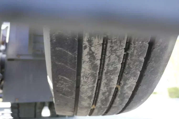 MAN TGS 35.420 8x2 E6 / ostatnia oś podnoszona i skrętna zdjęcie 11