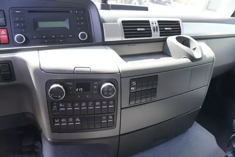 MAN TGS 35.420 8x2 E6 / ostatnia oś podnoszona i skrętna zdjęcie 22