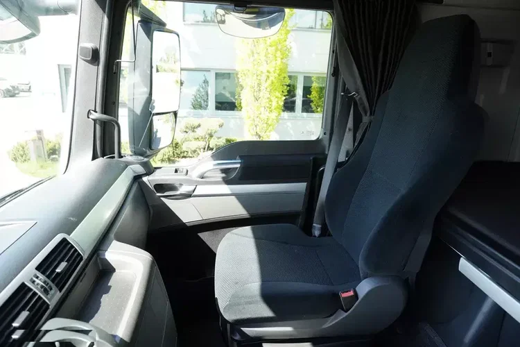MAN TGS 35.420 8x2-6 BL E6 / ostatnia oś podnoszona i skrętna zdjęcie 12