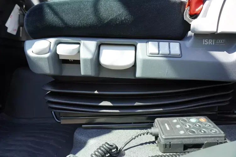 MAN TGS 35.420 8x2-6 BL E6 / ostatnia oś podnoszona i skrętna zdjęcie 8