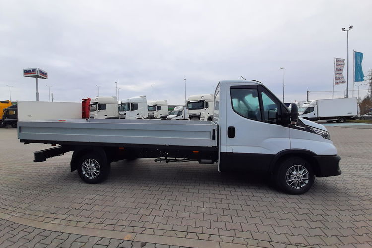 IVECO Daily 35S18HA8 zdjęcie 15