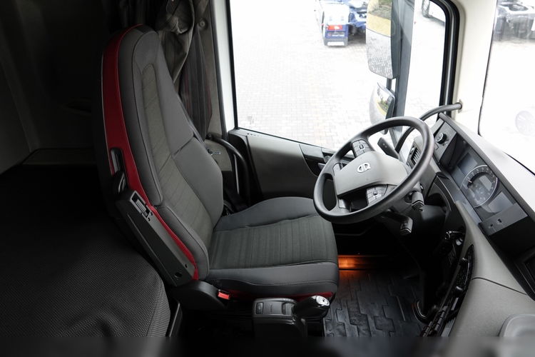 Volvo FH 500 / NISKA KABINA / HYDRAULIKA / 137.000 KM / OPONY 100% / PO KONTRAKCIE SERWISOWYM  zdjęcie 27