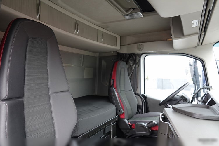 Volvo FH 500 / NISKA KABINA / HYDRAULIKA / 137.000 KM / OPONY 100% / PO KONTRAKCIE SERWISOWYM  zdjęcie 35