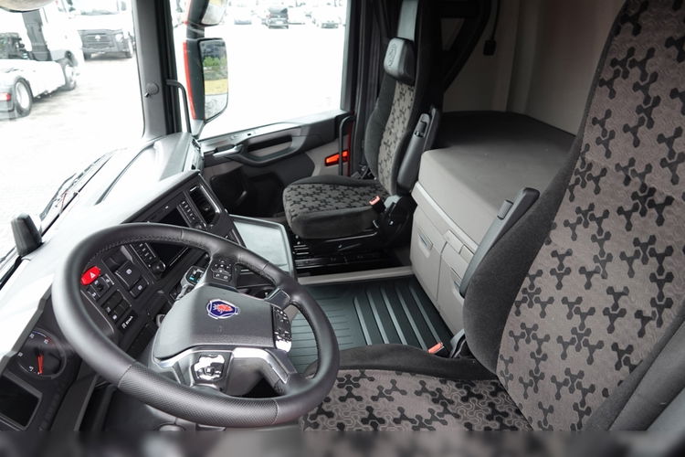 Scania R 500 / PEŁNY ADR / RETARDER / KLIMA POSTOJOWA / CAŁA NA PODUSZKACH / PO KONTRAKCIE SERWISOWYM zdjęcie 23