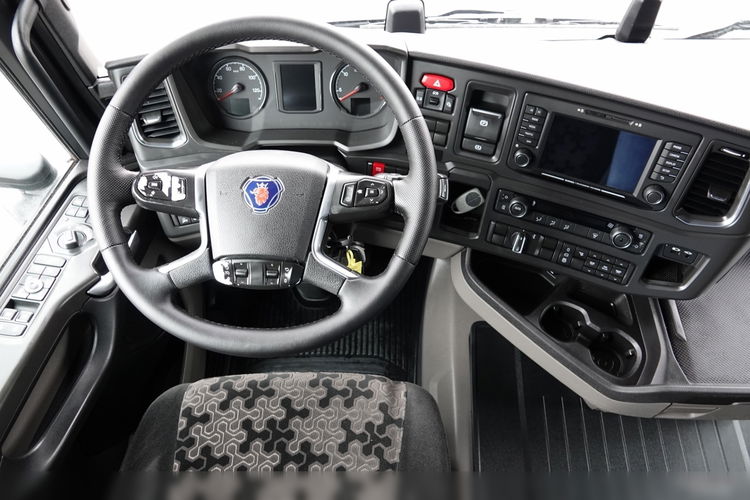 Scania R 500 / PEŁNY ADR / RETARDER / KLIMA POSTOJOWA / CAŁA NA PODUSZKACH / PO KONTRAKCIE SERWISOWYM zdjęcie 27