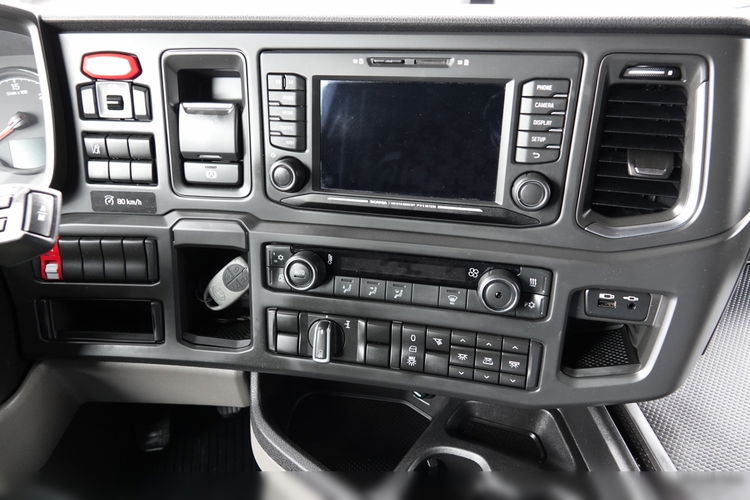 Scania R 500 / PEŁNY ADR / RETARDER / KLIMA POSTOJOWA / CAŁA NA PODUSZKACH / PO KONTRAKCIE SERWISOWYM zdjęcie 28
