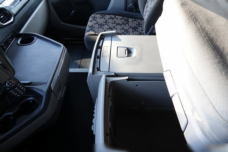 Scania R 450 / RETARDER / KLIMA POSTOJOWA / OPONY 100% / PO KONTRAKCIE SERWISOWYM zdjęcie 27