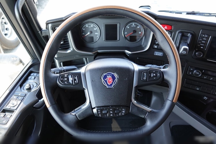 Scania R 450 / RETARDER / KLIMA POSTOJOWA / OPONY 100% / PO KONTRAKCIE SERWISOWYM zdjęcie 29