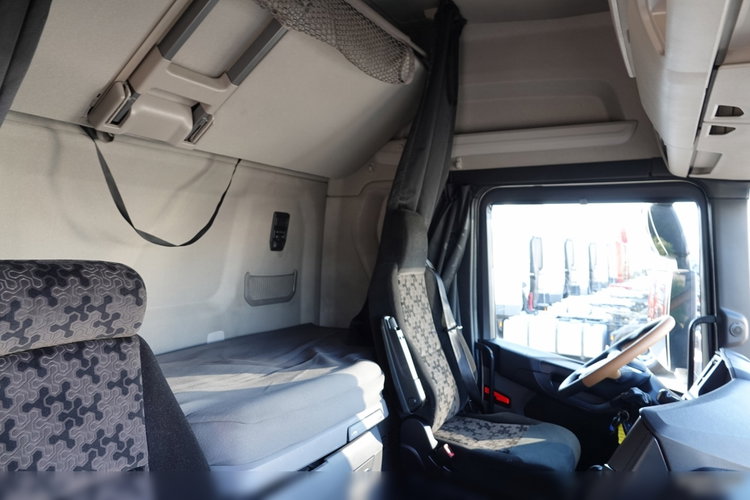 Scania R 450 / RETARDER / KLIMA POSTOJOWA / OPONY 100% / PO KONTRAKCIE SERWISOWYM zdjęcie 36