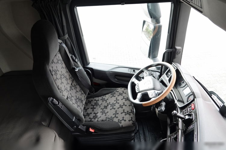 Scania R 450 / RETARDER / KLIMA POSTOJOWA / OPONY 100% / PO KONTRAKCIE SERWISOWYM zdjęcie 26