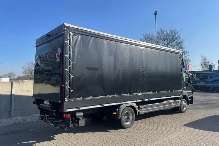 Mercedes 1218 zdjęcie 6