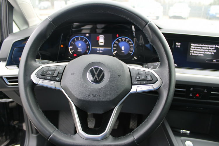 Volkswagen Golf LIFE Virtual F-vat Salon Polska Gwarancja zdjęcie 20