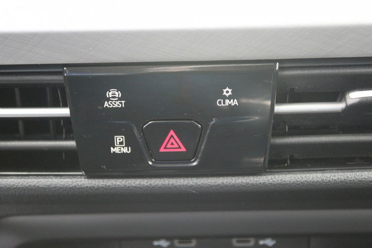 Volkswagen Golf LIFE Virtual F-vat Salon Polska Gwarancja zdjęcie 24