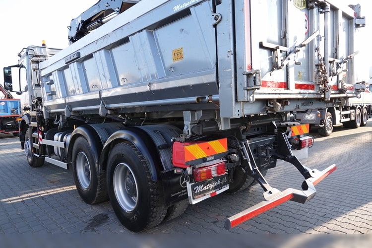 Mercedes AROCS 2640 / 6x4 / WYWROTKA / HYDROBURTA / + HDS HIAB 144 B-3 / STEROWANIE RADIOWE / ROTATOR / ŁYCHA / EURO 6 / MEILLER KIPER  zdjęcie 26