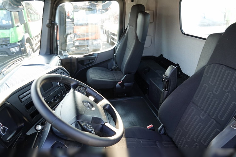 Mercedes AROCS 2640 / 6x4 / WYWROTKA / HYDROBURTA / + HDS HIAB 144 B-3 / STEROWANIE RADIOWE / ROTATOR / ŁYCHA / EURO 6 / MEILLER KIPER  zdjęcie 46