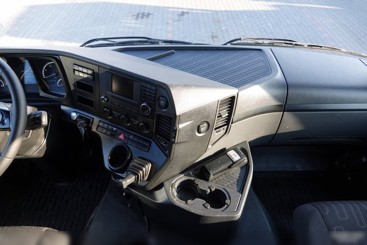 Mercedes AROCS 2640 / 6x4 / WYWROTKA / HYDROBURTA / + HDS HIAB 144 B-3 / STEROWANIE RADIOWE / ROTATOR / ŁYCHA / EURO 6 / MEILLER KIPER  zdjęcie 52