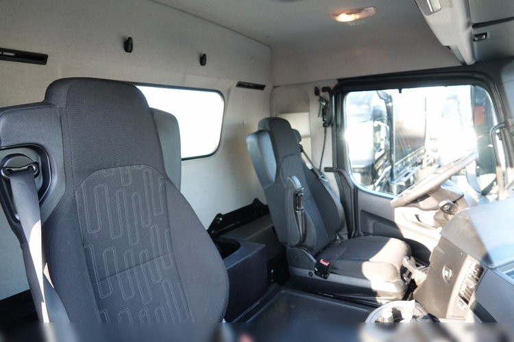 Mercedes AROCS 2640 / 6x4 / WYWROTKA / HYDROBURTA / + HDS HIAB 144 B-3 / STEROWANIE RADIOWE / ROTATOR / ŁYCHA / EURO 6 / MEILLER KIPER  zdjęcie 55