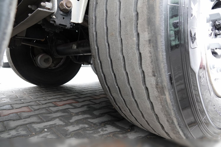 Schmitz -CARGOBULL / FIRANKA / STANDARD / 2 OSIE PODNOSZONE  / MAŁO UŻYWANA  zdjęcie 22