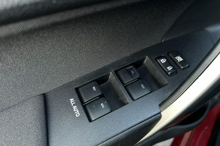 Toyota Corolla 1.6 VVTi 132KM PREMIUM COMFORT design, salon Polska zdjęcie 21