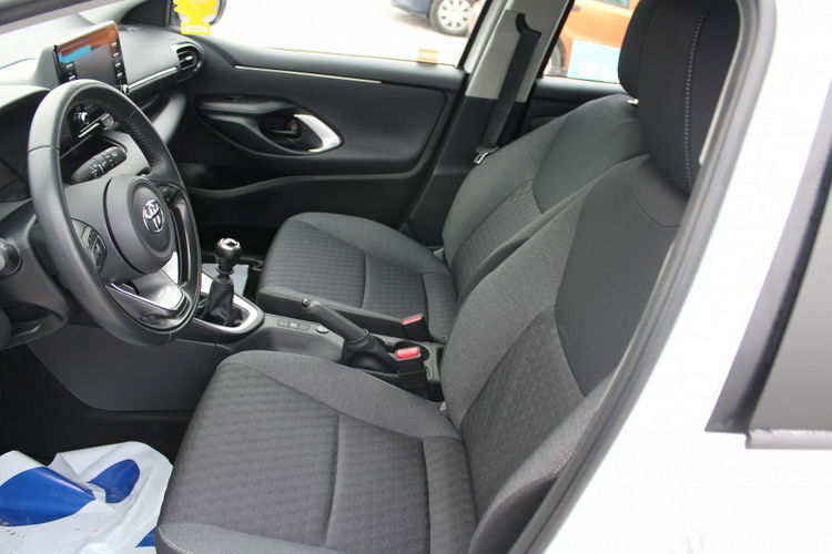Toyota Yaris 1.5 Dynamic Force 125KM Comfort LPG zdjęcie 12