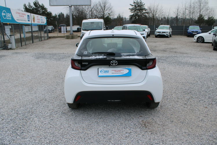 Toyota Yaris 1.5 Dynamic Force 125KM Comfort LPG zdjęcie 6