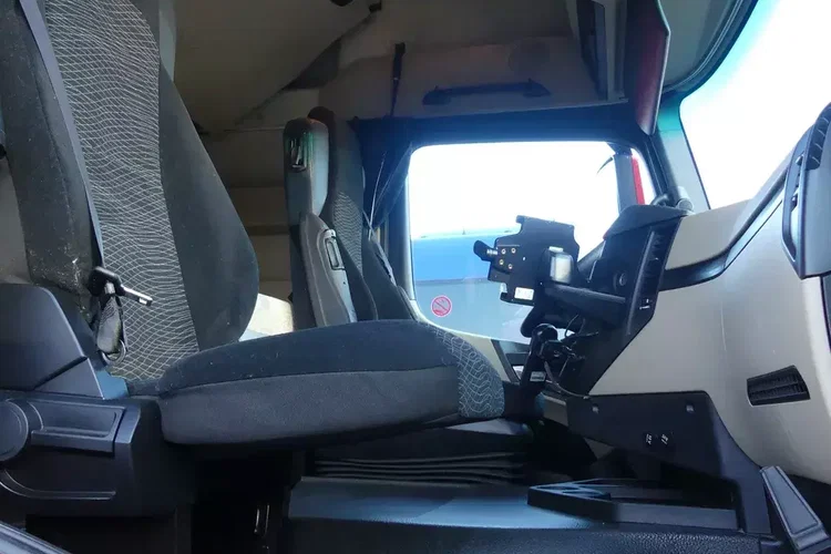 Mercedes ACTROS 2543 MP4 / EURO 6 / ZESTAW TANDEM / zdjęcie 22