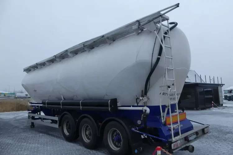 Spitzer SF / CYSTERNA 55m3 / SILOS DO MATERIAŁÓW SYPKICH / zdjęcie 5
