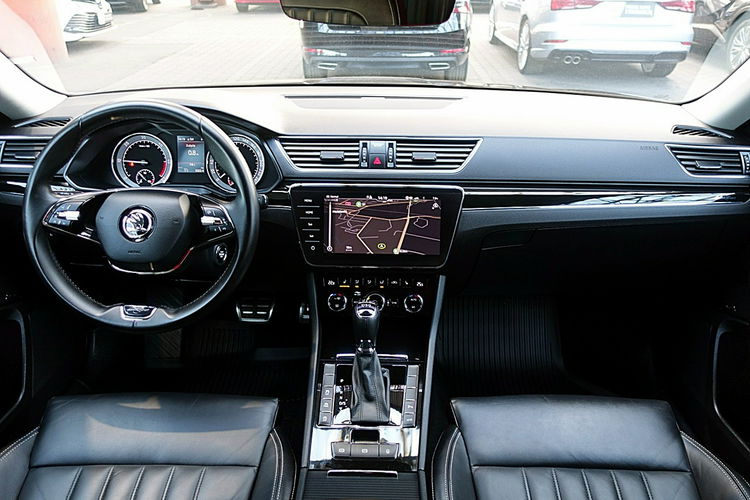 Skoda Superb Laurin&Klement 200KM AUTOMAT GWARANCJA 1wł Kraj 100% Bezwypadkowy F23% 4x2 zdjęcie 14