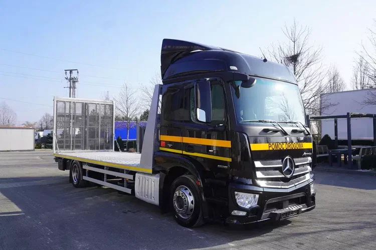 Mercedes Actros 1836 / NOWA LAWETA OCYNKOWANA / kabina sypialna / Ładowność 8, 5 t zdjęcie 13