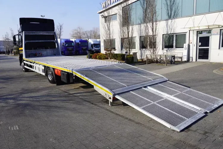 Mercedes Actros 1836 / NOWA LAWETA OCYNKOWANA / kabina sypialna / Ładowność 8, 5 t zdjęcie 7