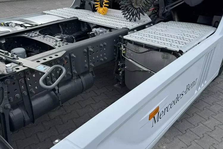 Mercedes ACTROS 1845 Euro 6 Stream Space Standard zdjęcie 53