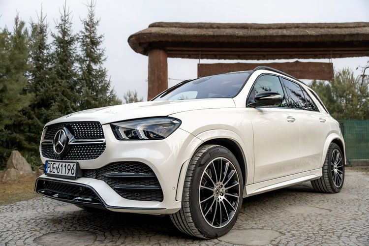 Mercedes GLE 400 4MATIC / SALON POLSKA / BEZWYPADKOWY / FAKTURA / 2 KOMPLETY KÓŁ zdjęcie 14