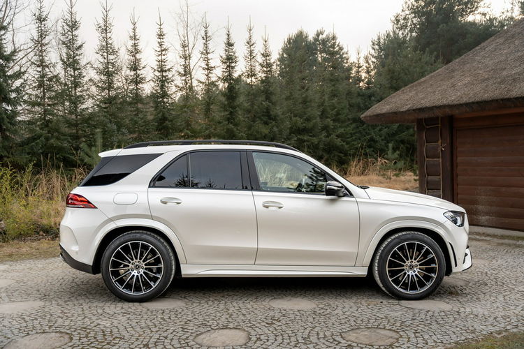 Mercedes GLE 400 4MATIC / SALON POLSKA / BEZWYPADKOWY / FAKTURA / 2 KOMPLETY KÓŁ zdjęcie 15