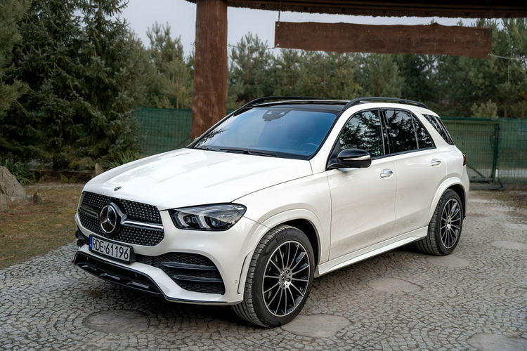 Mercedes GLE 400 4MATIC / SALON POLSKA / BEZWYPADKOWY / FAKTURA / 2 KOMPLETY KÓŁ zdjęcie 21