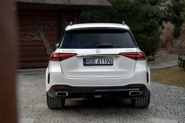 Mercedes GLE 400 4MATIC / SALON POLSKA / BEZWYPADKOWY / FAKTURA / 2 KOMPLETY KÓŁ zdjęcie 6
