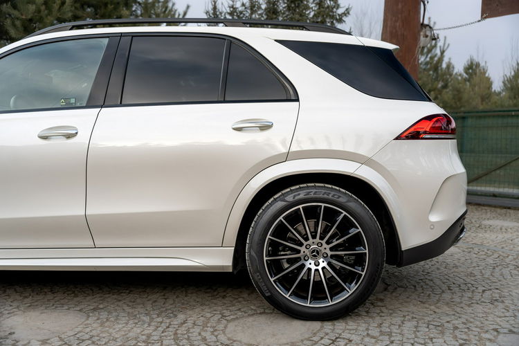 Mercedes GLE 400 4MATIC / SALON POLSKA / BEZWYPADKOWY / FAKTURA / 2 KOMPLETY KÓŁ zdjęcie 9