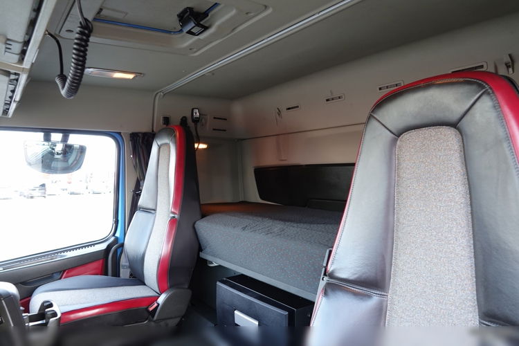 Volvo FMX 450 / RETARDER / NISKA KABINA / EURO 6 / SPROWADZONY  zdjęcie 25