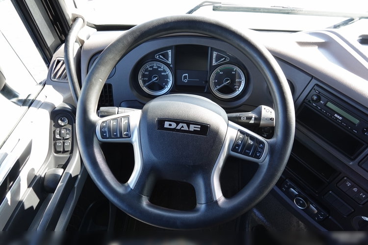 DAF XF 480 / ZESTAW TANDEM / 120 M3 / PRZEJAZDOWY / ZAWIESIA DOKI DO WÓZKA / KLIMA POSTOJOWA / PO ZŁOTYM KONTRAKCIE SERWISOWYM  zdjęcie 53