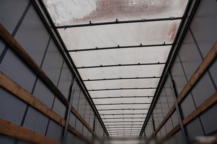 Schmitz -CARGOBULL / FIRANKA / STANDARD / 2 OSIE PODNOSZONE / MAŁO UŻYWANA zdjęcie 18