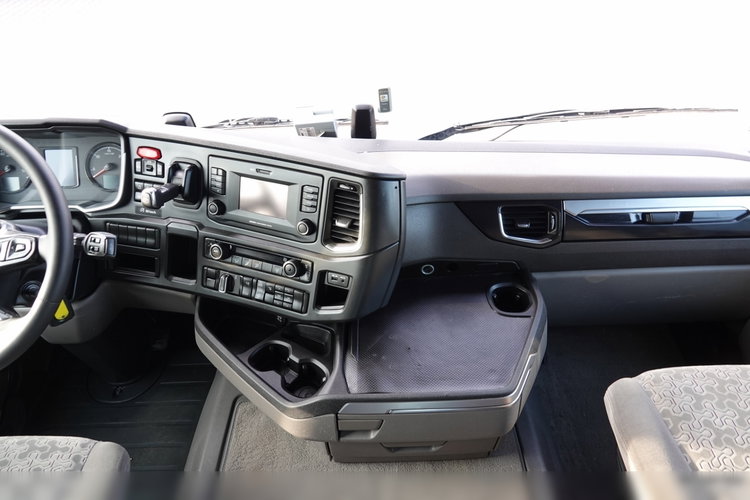 Scania R 450 / RETARDER / CAŁA NA PODUSZKACH / OPONY 100% / PO KONTRAKCIE SERWISOWYM / zdjęcie 29