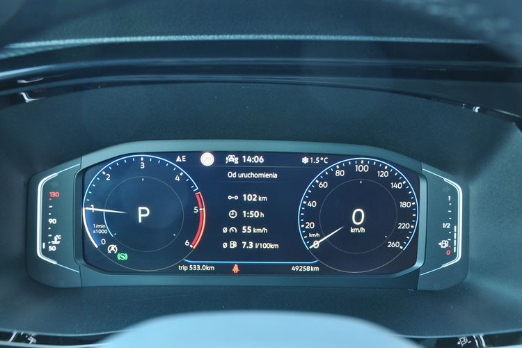 Volkswagen Multivan 2.0TDI 150KM DSG Highline 7-os Kamera Ledy Virtual Hak SalonPL 1wł zdjęcie 16