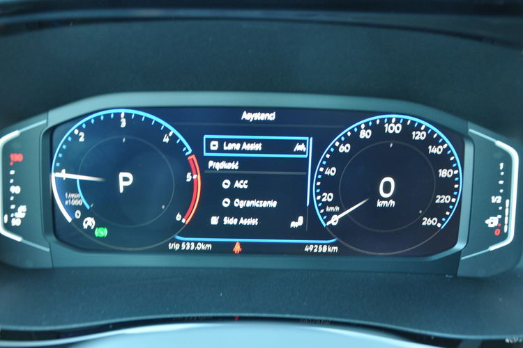 Volkswagen Multivan 2.0TDI 150KM DSG Highline 7-os Kamera Ledy Virtual Hak SalonPL 1wł zdjęcie 18