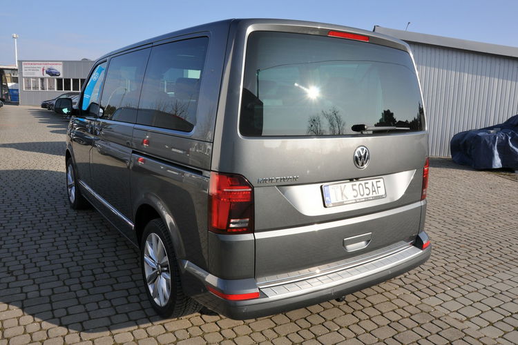 Volkswagen Multivan 2.0TDI 150KM DSG Highline 7-os Kamera Ledy Virtual Hak SalonPL 1wł zdjęcie 4