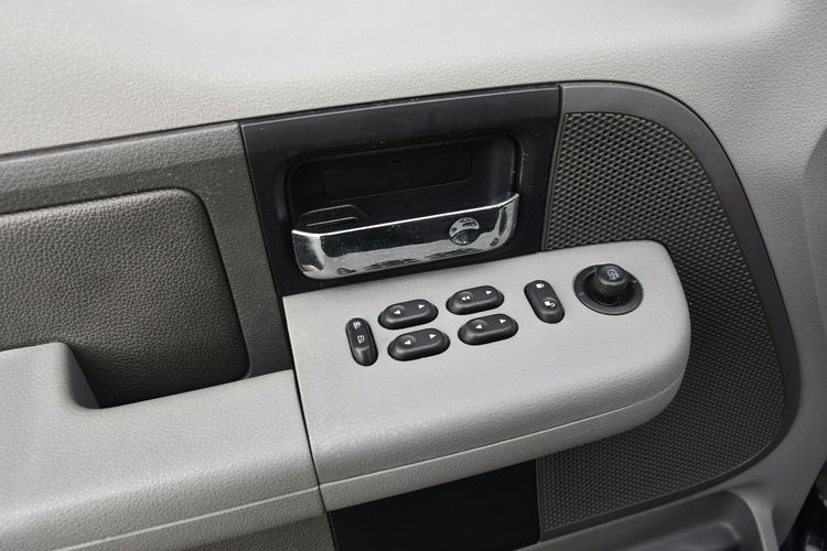 Ford F150 5.4Benz. Automat.Hak.Centralka, El.szyby.El.Lusterka.5 Osób. zdjęcie 16