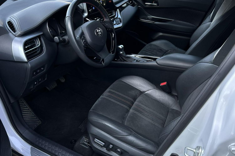 Toyota C-HR 1.8 HSD 122KM GR SPORT DYNAMIC, salon Polska, gwarancja, FV23% zdjęcie 10