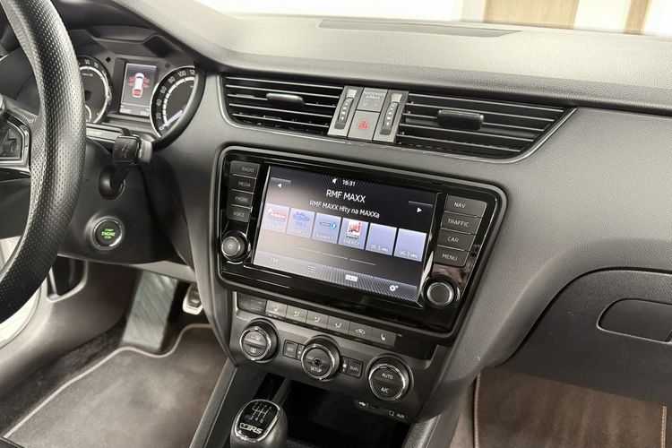 Skoda Octavia RS 2.0 TDI 184KM CHALLENGE VRS Mode AppleCar Bi-Xenon KeyLessGo CANTON zdjęcie 19
